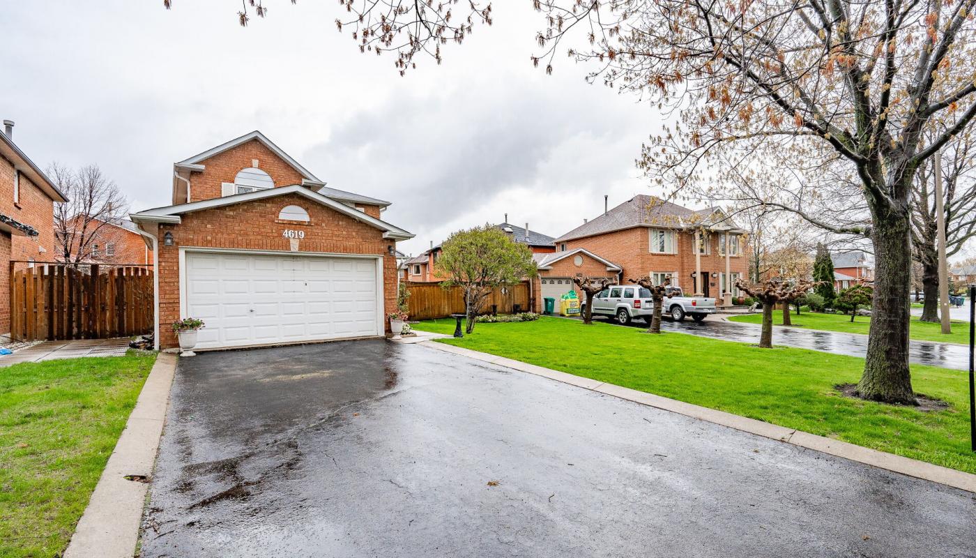 JUST SOLD IN MISSISSAUGA!